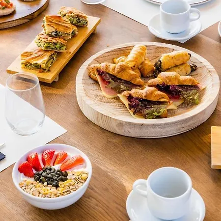 Theros, Philian And * Skiathos Town