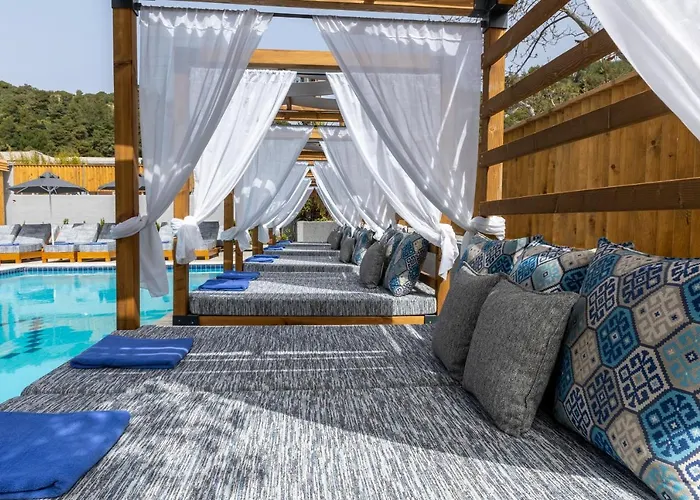 Theros, Philian And * Szkiáthosz