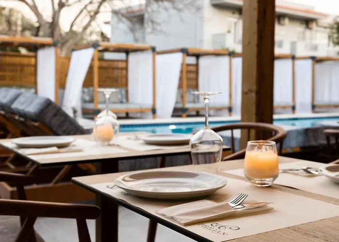 Theros, Philian And Szálloda *