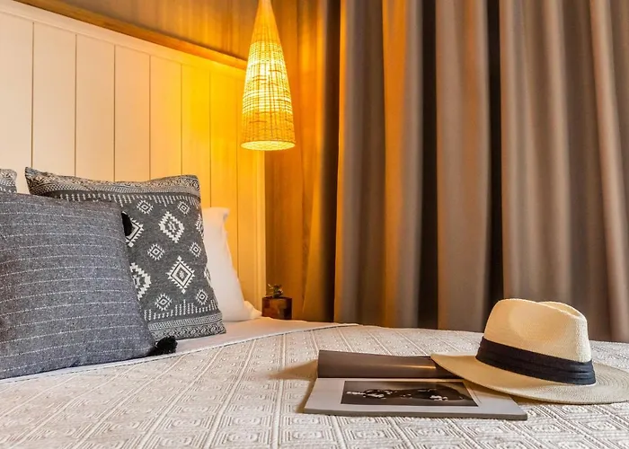 Theros, Philian And *