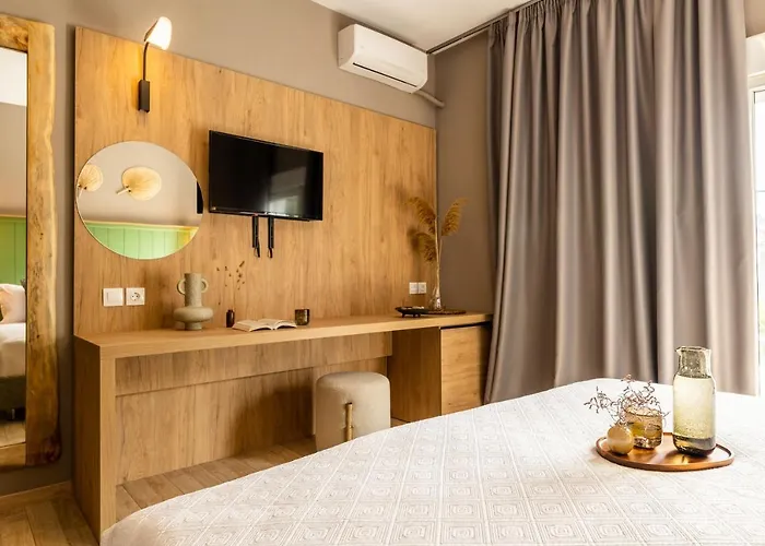 Theros, Philian And Szálloda *