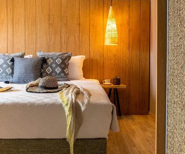 Theros, Philian And * Szkiáthosz