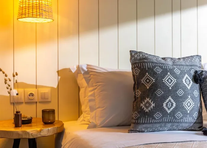 Theros, Philian And *