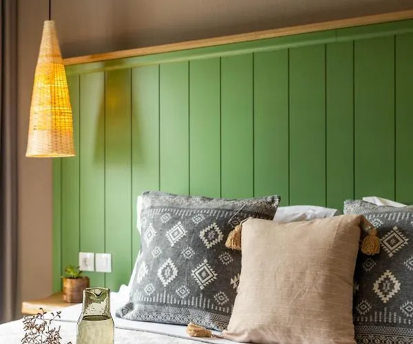 Theros, Philian And Szkiáthosz