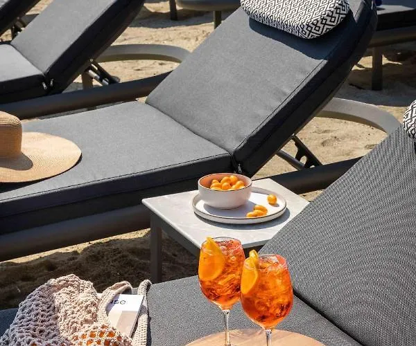 Szálloda Theros, Philian And Szkiáthosz