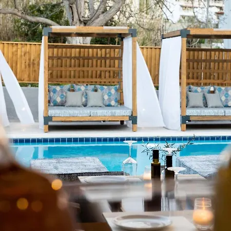 Hotell Theros, Philian And