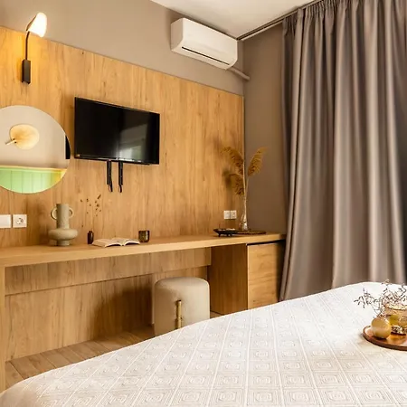 Theros, Philian And Hotel *