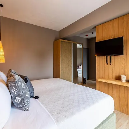 Theros, Philian And *