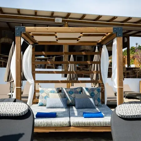 Theros, Philian And *