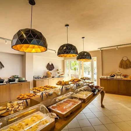 Theros, Philian And *