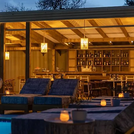 Theros, Philian And Скиатос