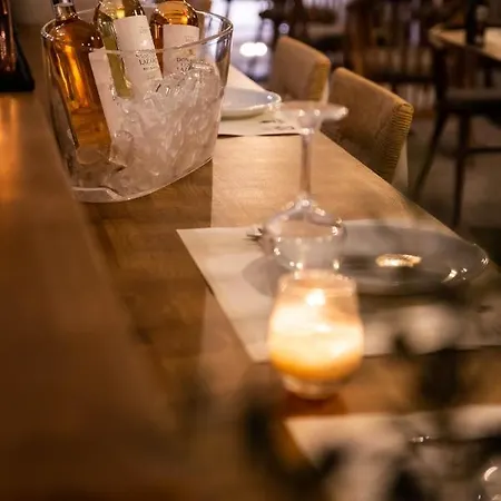 Theros, Philian And Скиатос