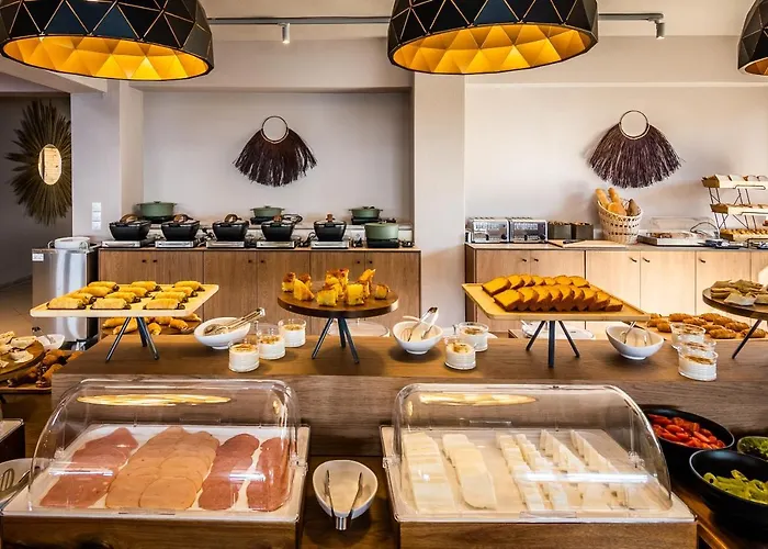 Theros, Philian And Skiathos-stad